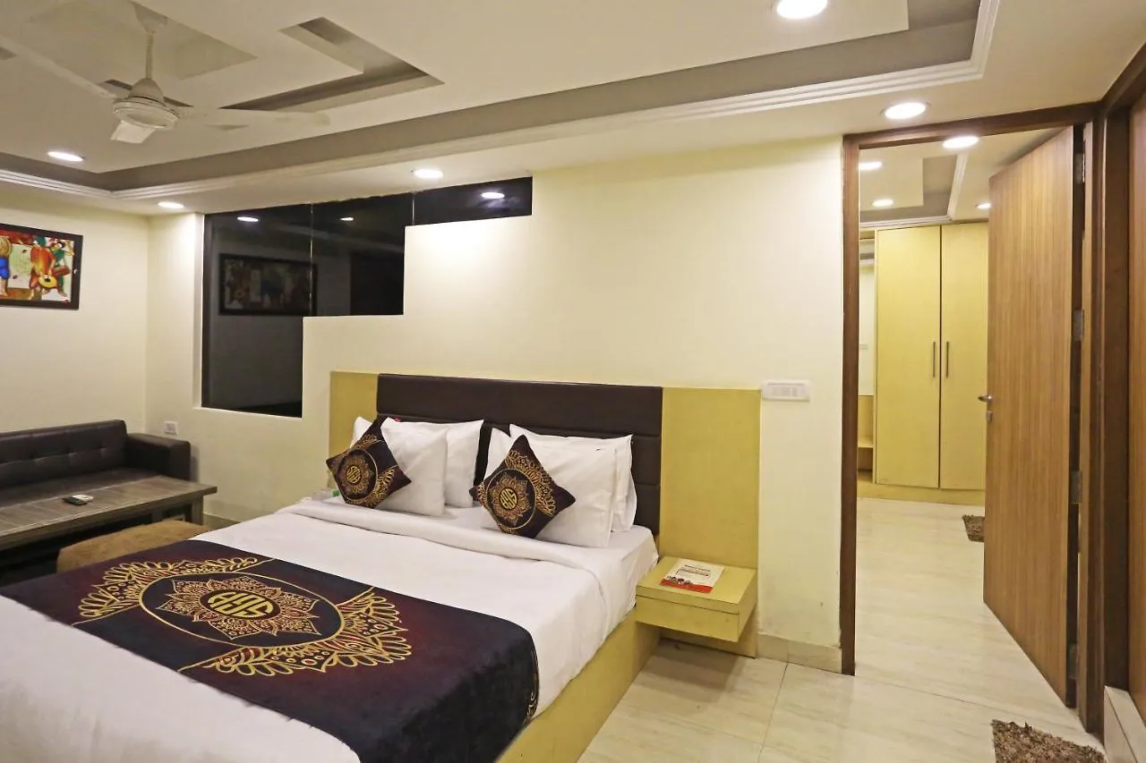 ****  Hotel D'Capitol - Delhi Airport New Delhi India