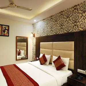 Qualia Suites At Delhi Airport Bed & Breakfast