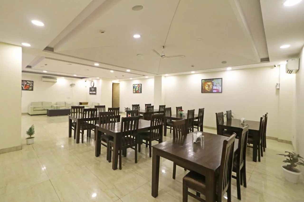 Hotel D'Capitol - Delhi Airport Nowe Delhi 4*,  Indie