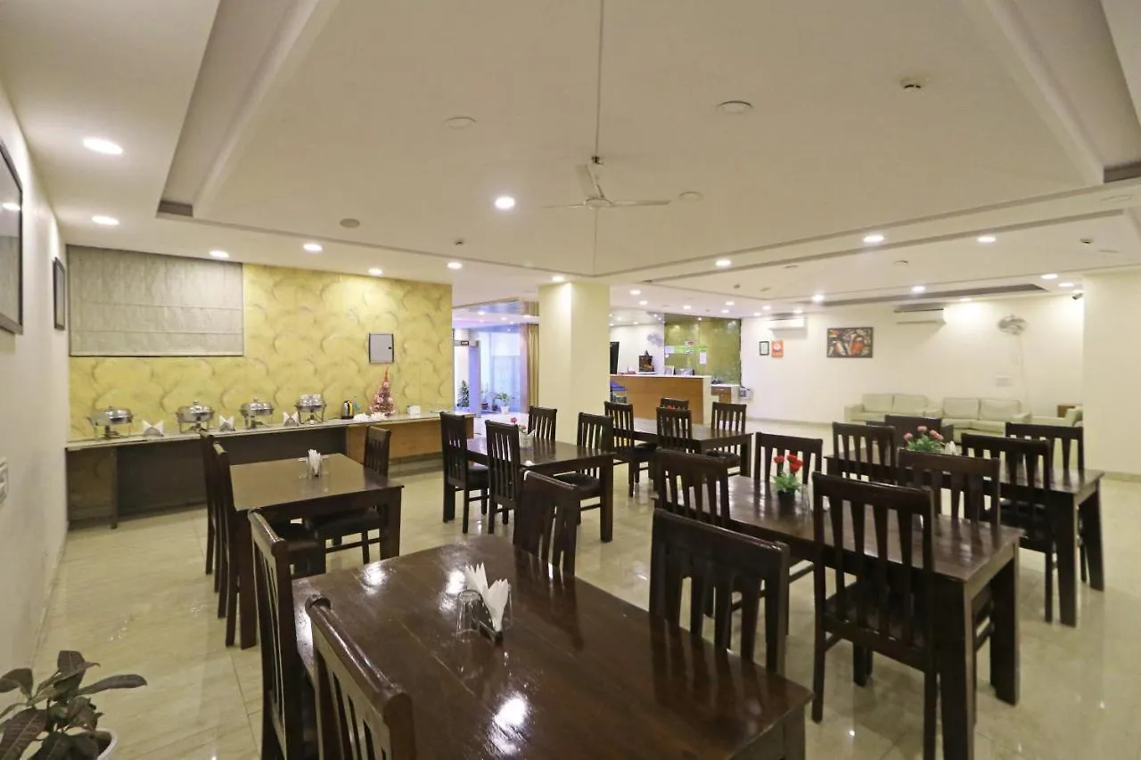 Hotel D'Capitol - Delhi Airport Nowe Delhi