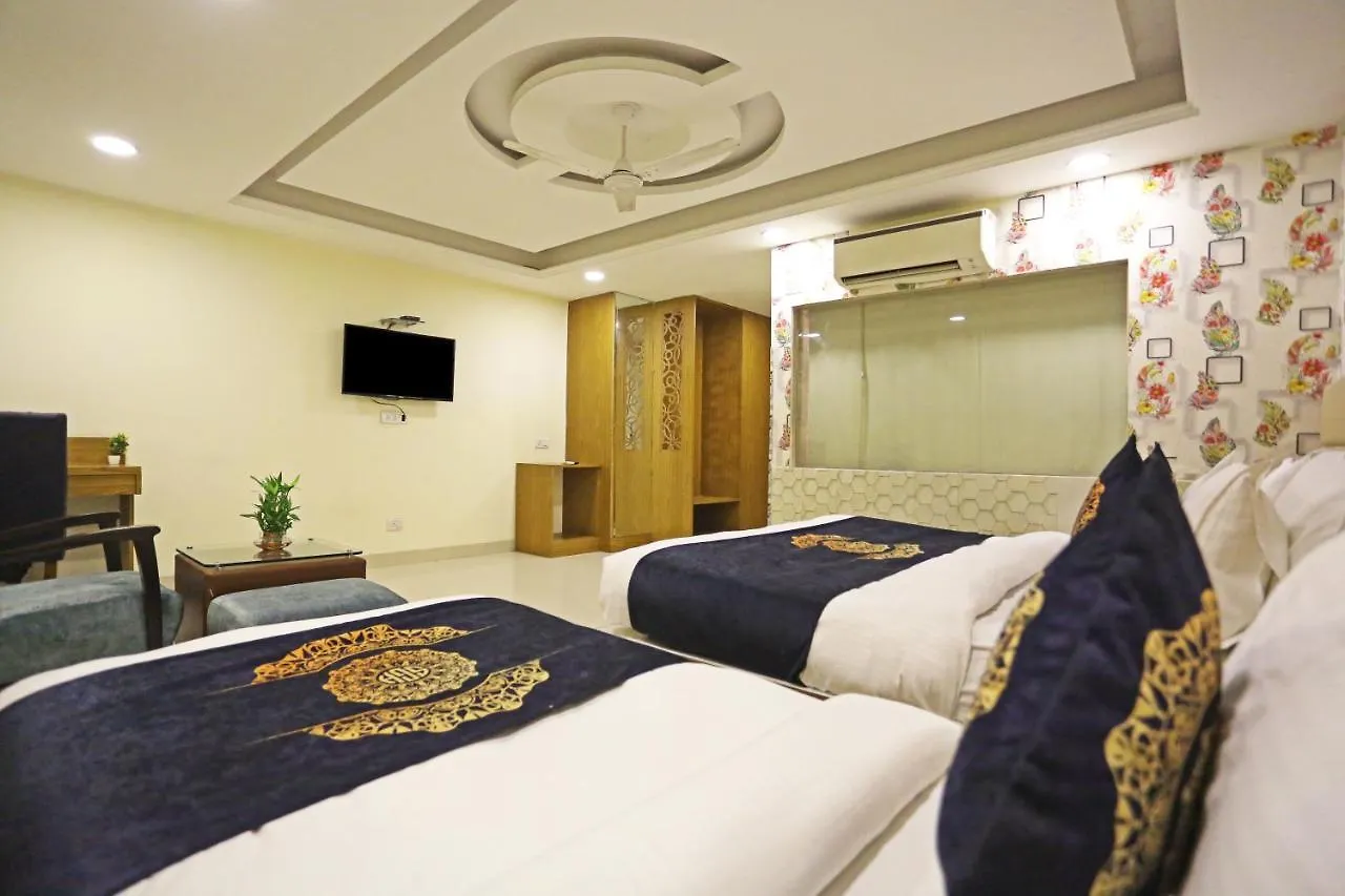 Hotel D'Capitol - Delhi Airport Nowe Delhi 4*,