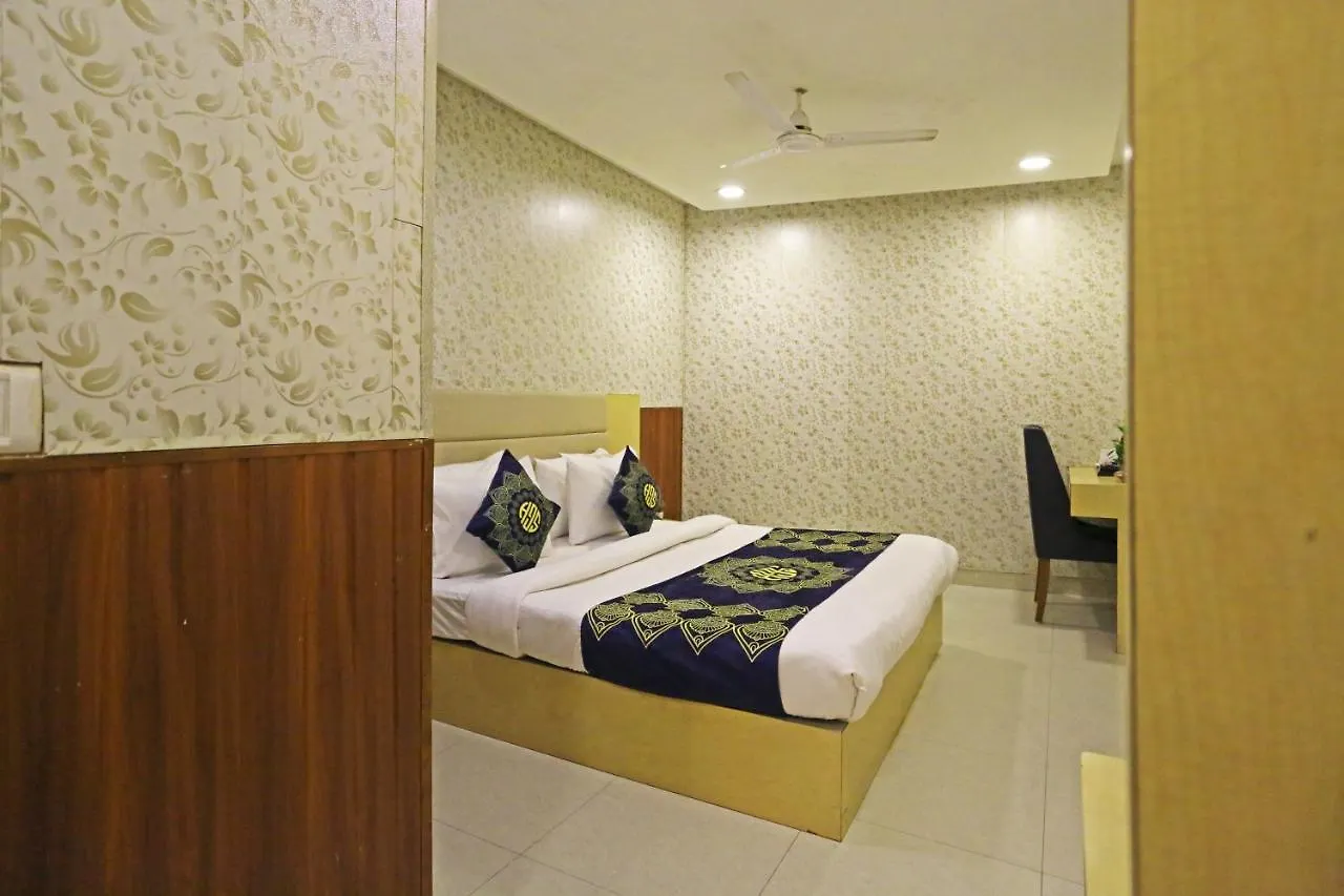 Hotel D'Capitol - Delhi Airport Nowe Delhi